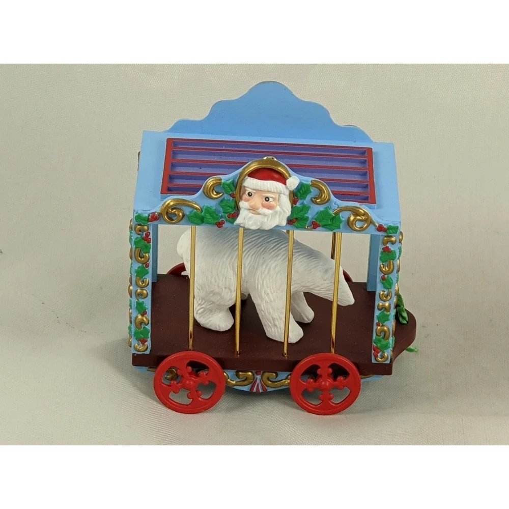 Hallmark polar bear